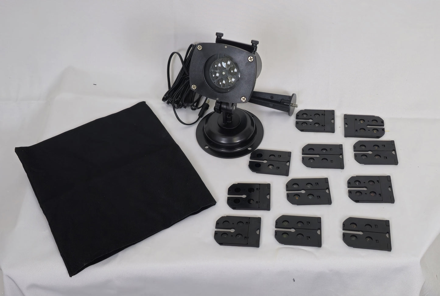 LED-Projektor mit 12 Themen-Projektionsfolien – Marke Bestyks